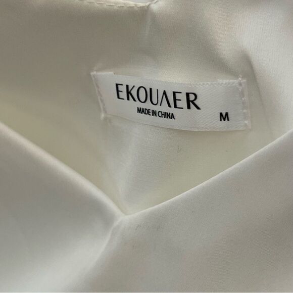 Ekouaer Womens Satin V Neck Casual Sleeveless Cami Top - Picture 4 of 6